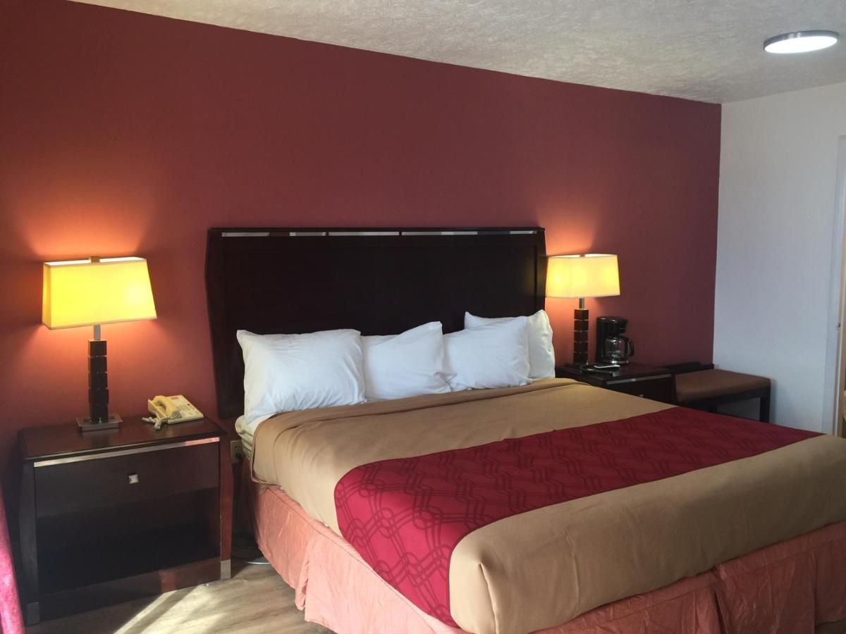 Econo & Harmony - Pocono Mountains Area Motel 2*
