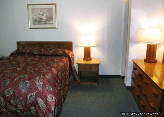 Econo & Harmony - Pocono Mountains Area Motel 2*