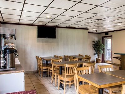 Econo & Harmony - Pocono Mountains Area Motel