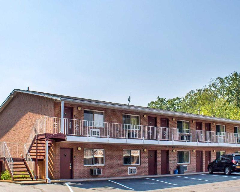 Econo & Harmony - Pocono Mountains Area